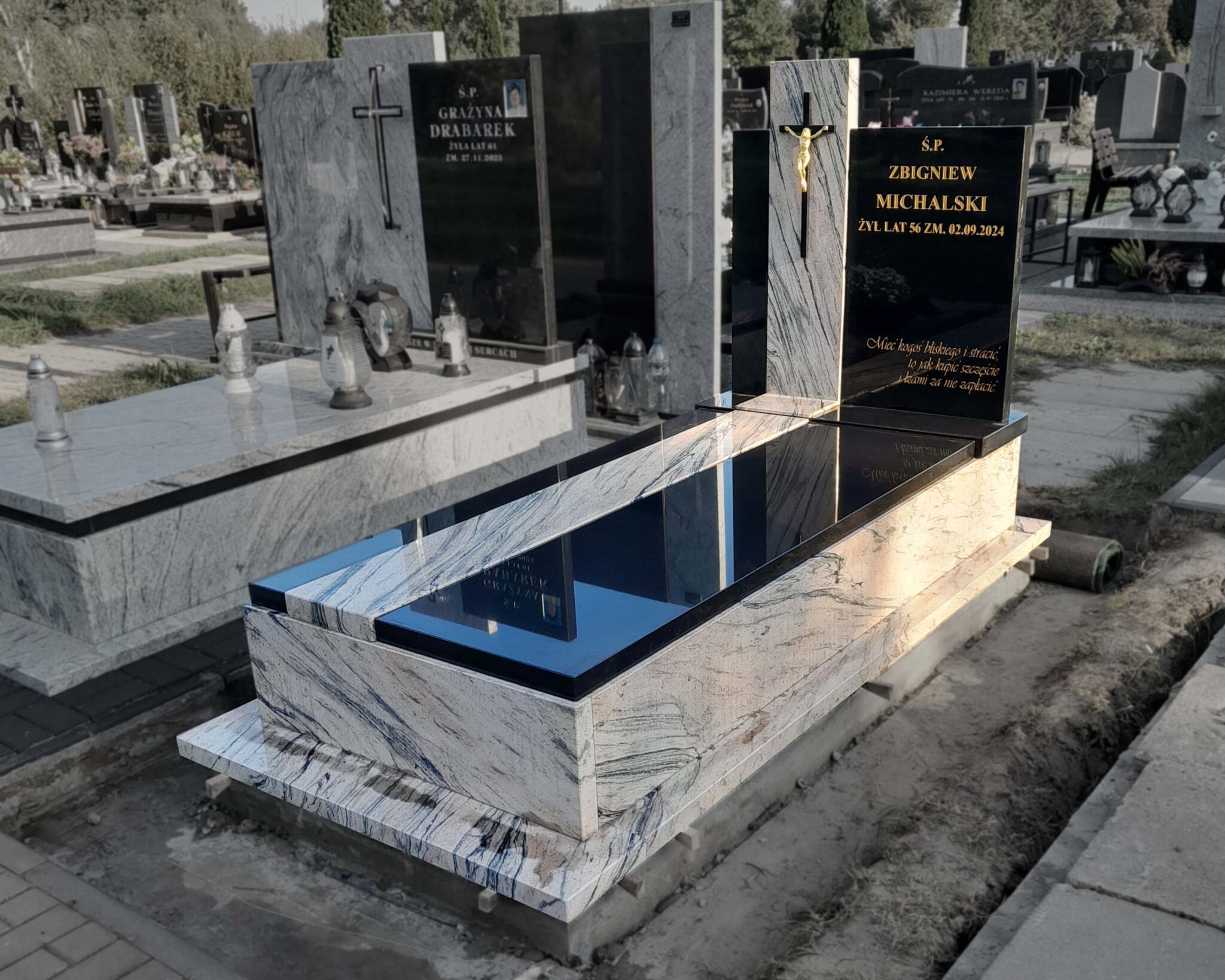 Nagrobek pojedynczy kremowy Siedlce