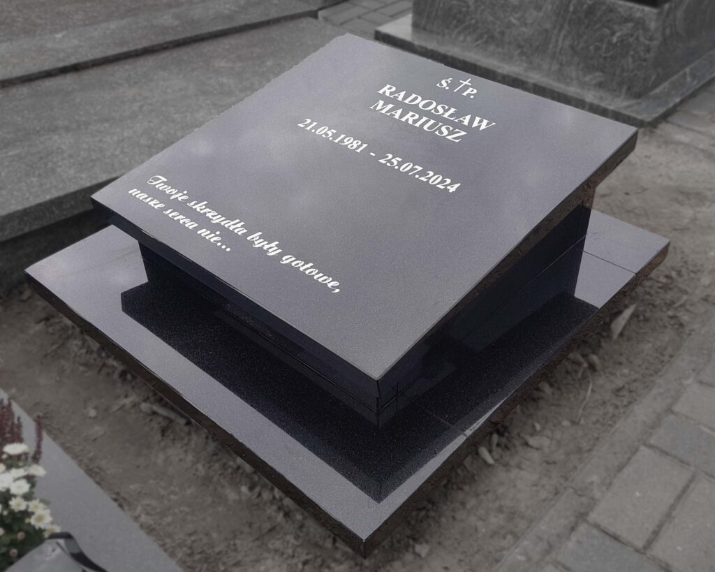 nagrobek urnowy czarny elegancki minimalistyczny